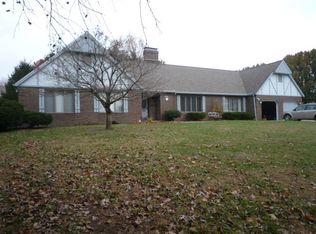 2810 Avondale Rd, Vincennes, IN 47591