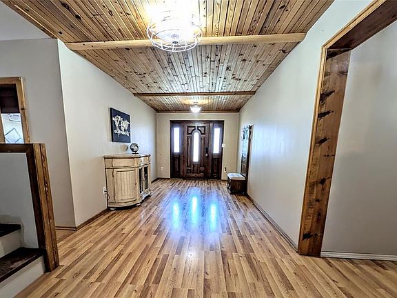 3rd image of 308 Ranch Cir