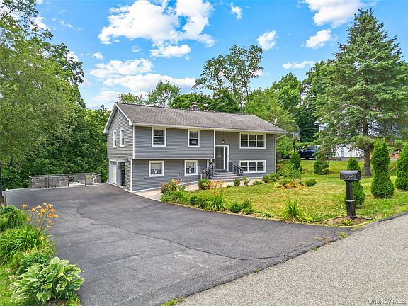 2nd image of 2669 Springhurst Street