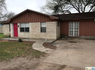 874 Minatre Rd, Inez, TX 77968
