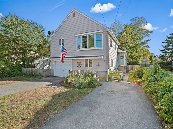 101 Babcock St, Quincy, MA 02169