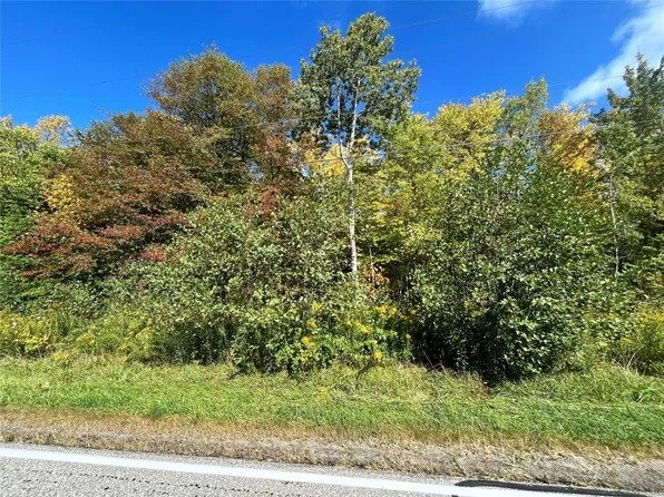 Sterrettania Rd, Girard, PA 16417