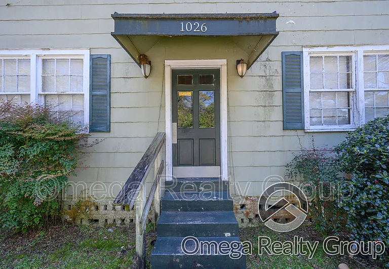 1026 Pershing St #C — Photo 5