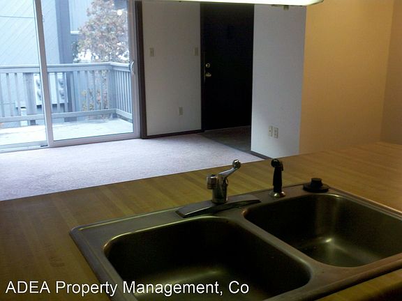 3rd image of 815 SW Higgins Ave APT 5D