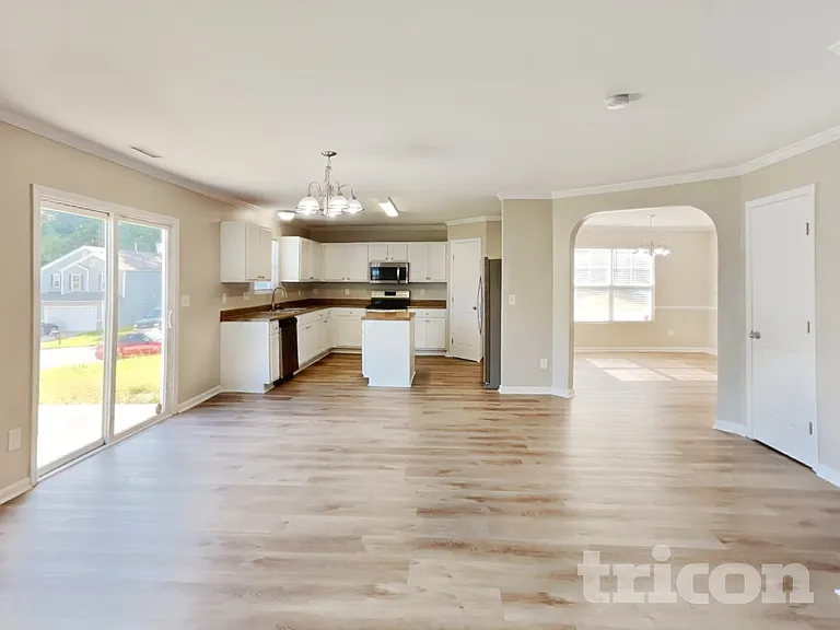 6867 Horseback Ln — Photo 5
