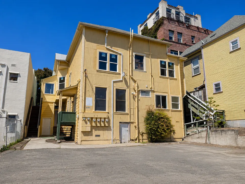 539 Georgia St