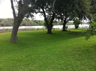 124 E San Jose Rd, Los Fresnos, TX 78566