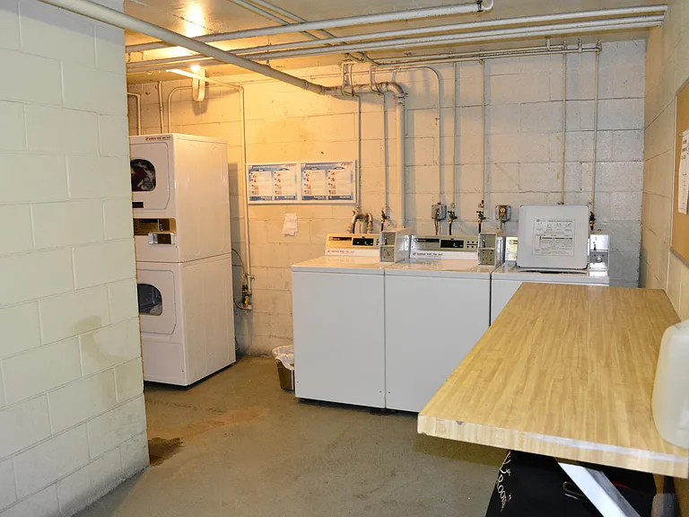 2491 Purdue Ave #201 — Photo 35