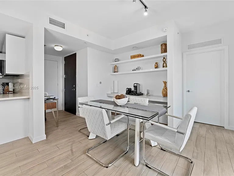 999 SW 1st Ave #3304 — Photo 11