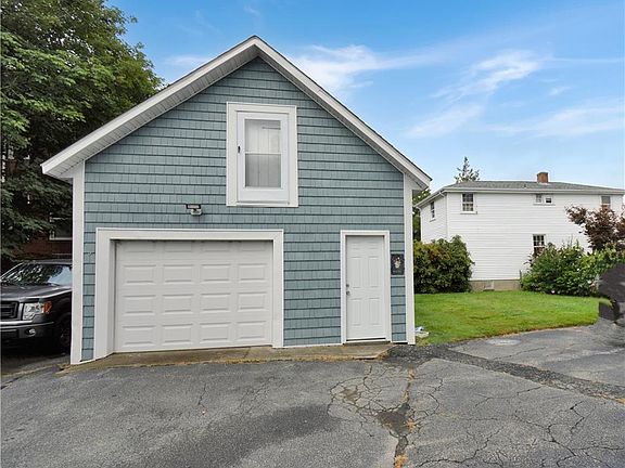 5th image of 359 Wood St #363