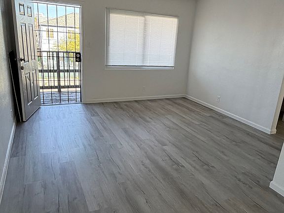 5th image of 1807 Santa Paula Dr