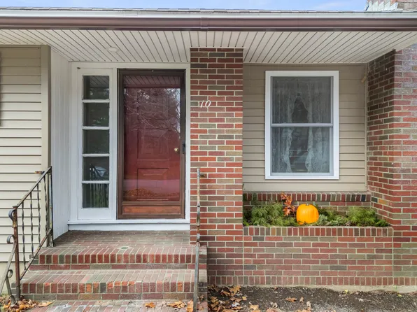 10 Penley Street, Augusta, ME 04330