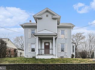 458 Highland St, Harrisburg, PA 17113