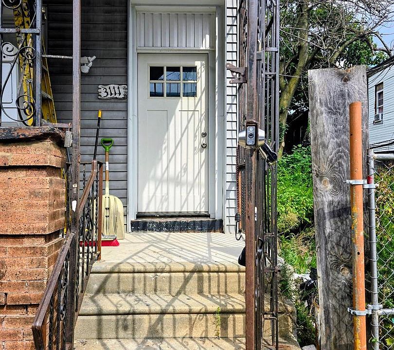 1st image of 3111 N 7th St