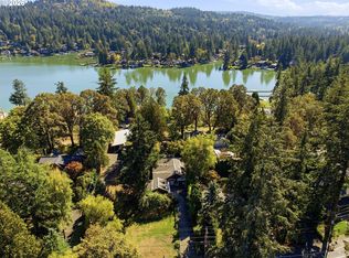 3750 Upper Dr, Lake Oswego, OR 97035