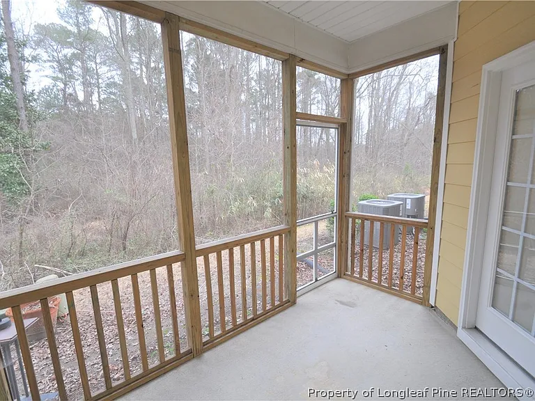 643 Briarcliff St — Photo 39
