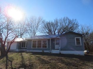 305 Warren St, Richland, MO 65556