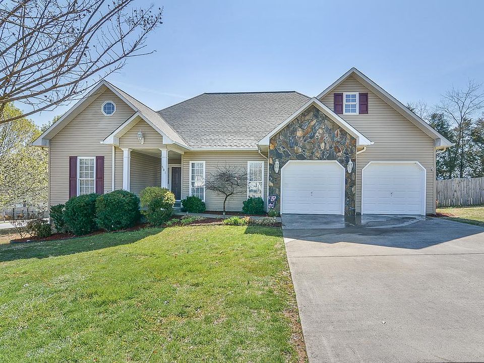 1st image of 501 Old Village Ct