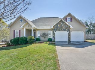 501 Old Village Ct, Church hill, TN 37642