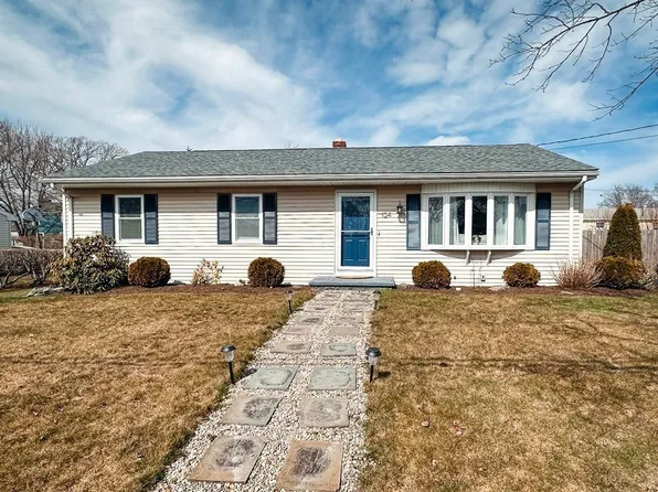 124 New Jersey Ave, Somerset, MA 02726