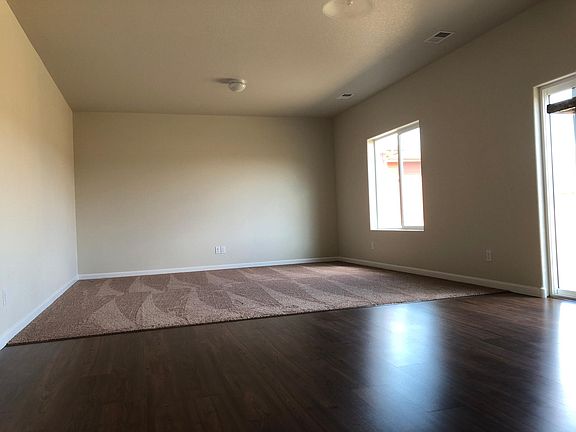 Living room and dining room bedroom 