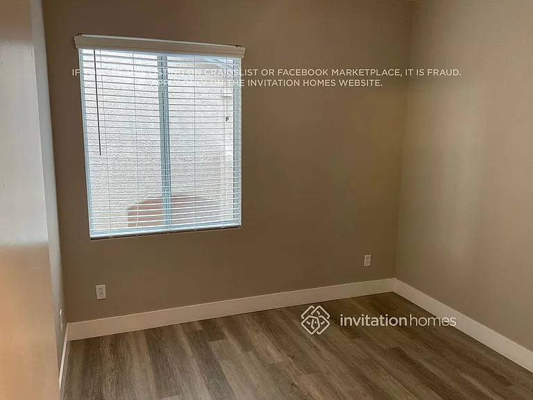 9113 Blue Raven Ave — Photo 5
