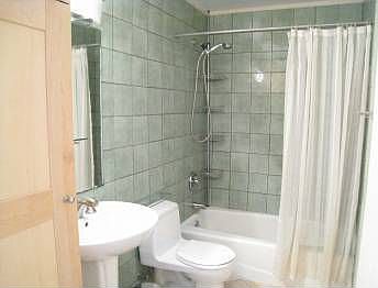 3rd image of 1686 Great Hwy APT 3