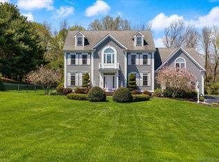 25 Dairy Hill Rd, Madison, CT 06443