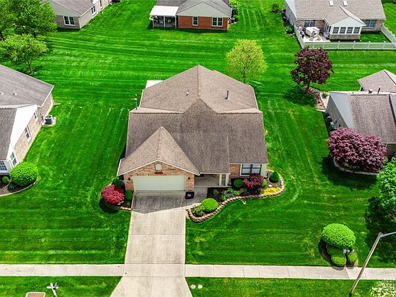 3rd image of 1836 Brandonhall Dr