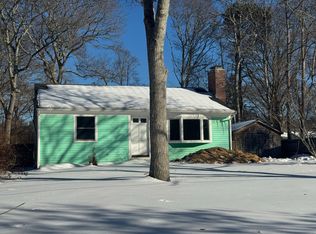 64 Pontiac St, Hyannis, MA 02601