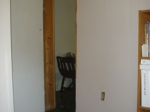 office access to kitchen