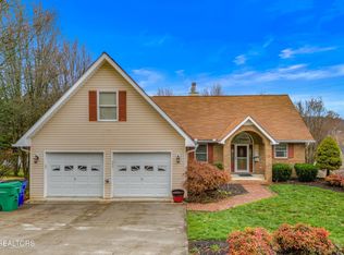 1401 Brookfield Dr, Morristown, TN 37814