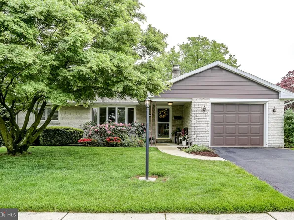 634 W Pine St, Palmyra, PA 17078