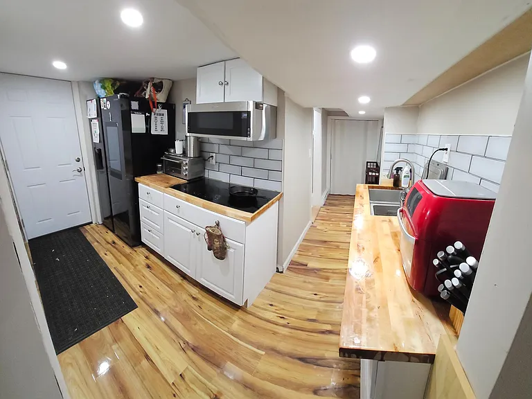 40 Pleasant St — Photo 20