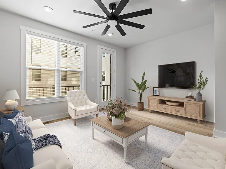 539 W Tremont Ave — Photo 14
