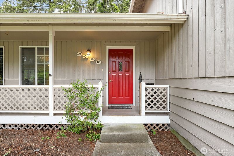 2nd image of 9306 Northwood Drive SE