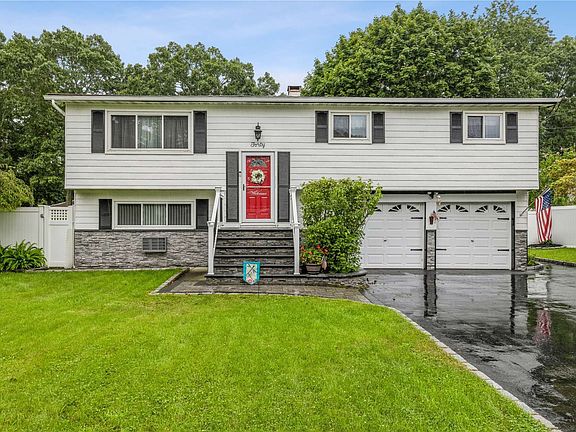 2nd image of 40 Arpage Dr E