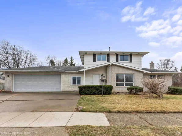 33355 Slocum Dr, Farmington, MI 48336