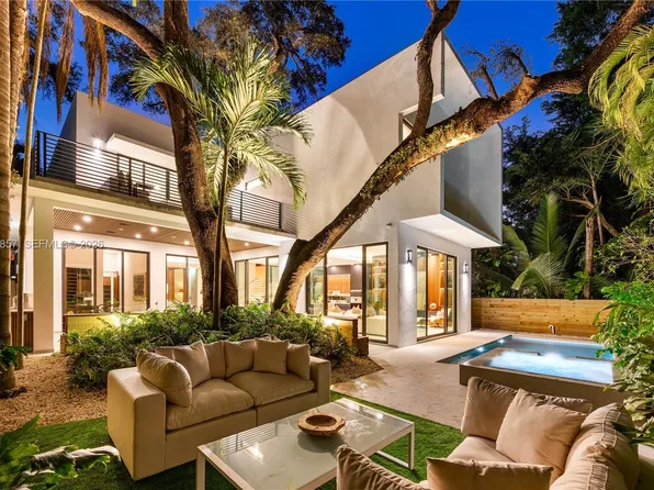 2805 Freeman St, Miami, FL 33133