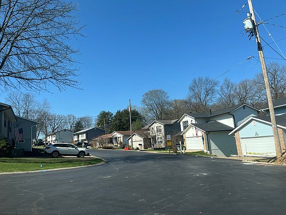 5th image of 1821 Hilltop Village Ln