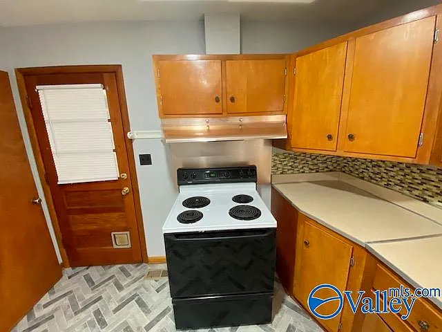 3609 Lakewood Rd NW — Photo 6