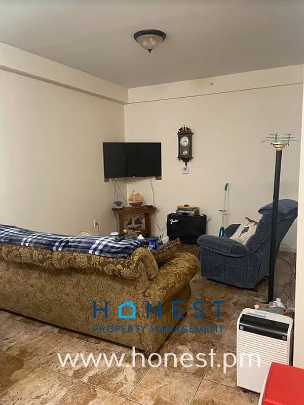 1 bed, 1.0 bath — Photo 3