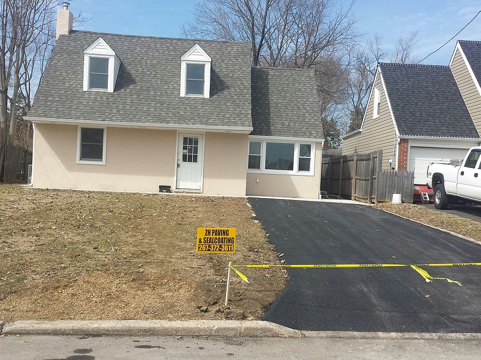 1st image of 211 Orlemann Ave