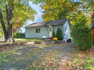 17 Adelaide St, Parry Sound, ON P2A1H2