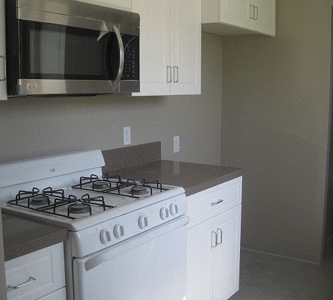 4th image of 812 Pelanconi Ave