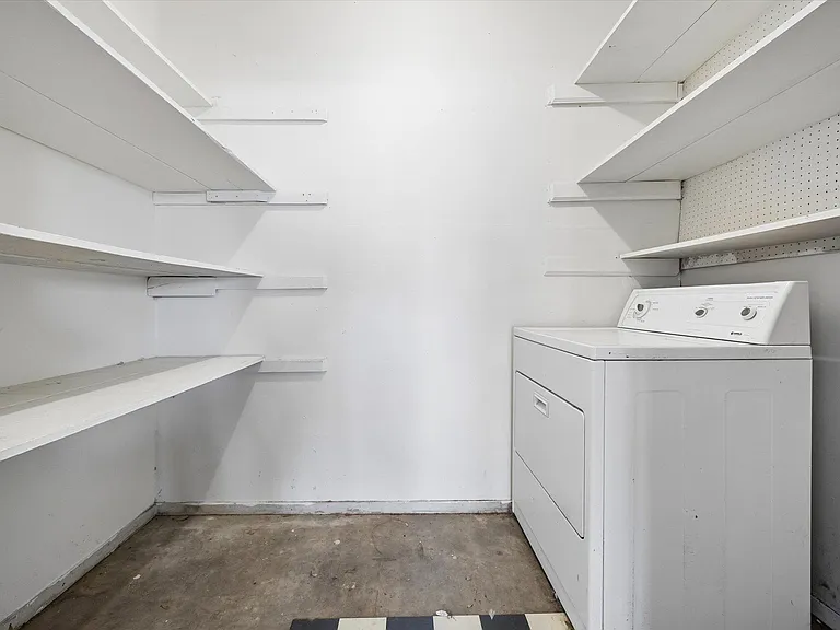 8106 Sonnet Ave #101 — Photo 9