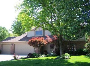 13008 Lansdowne Dr, Fishers, IN 46038