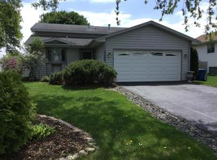 5744 144th St W, Apple Valley, MN 55124