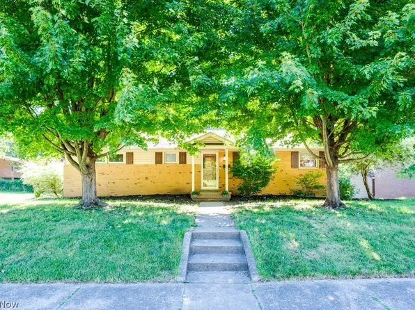 904 Woodside Ave SE, North Canton, OH 44720