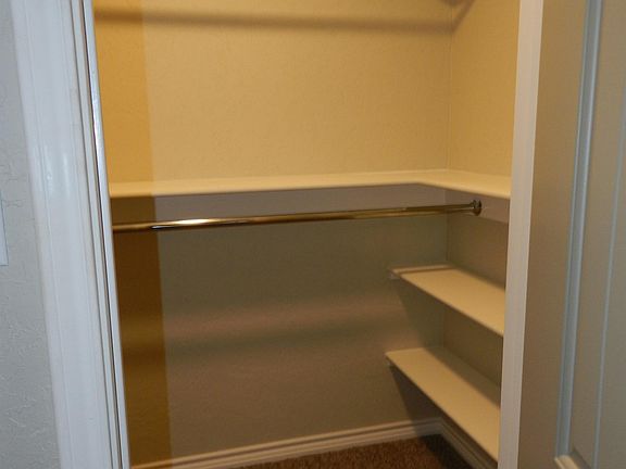 4th image of 7205 NW Sprucewood Dr